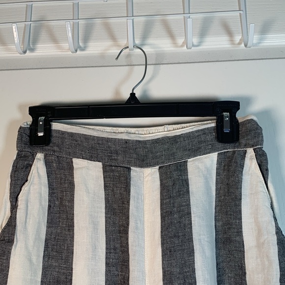 Christian Siriano Gray Cream Stripe 100% Linen Wide Leg Pants Small EUC #DS-1672 - Picture 2 of 5